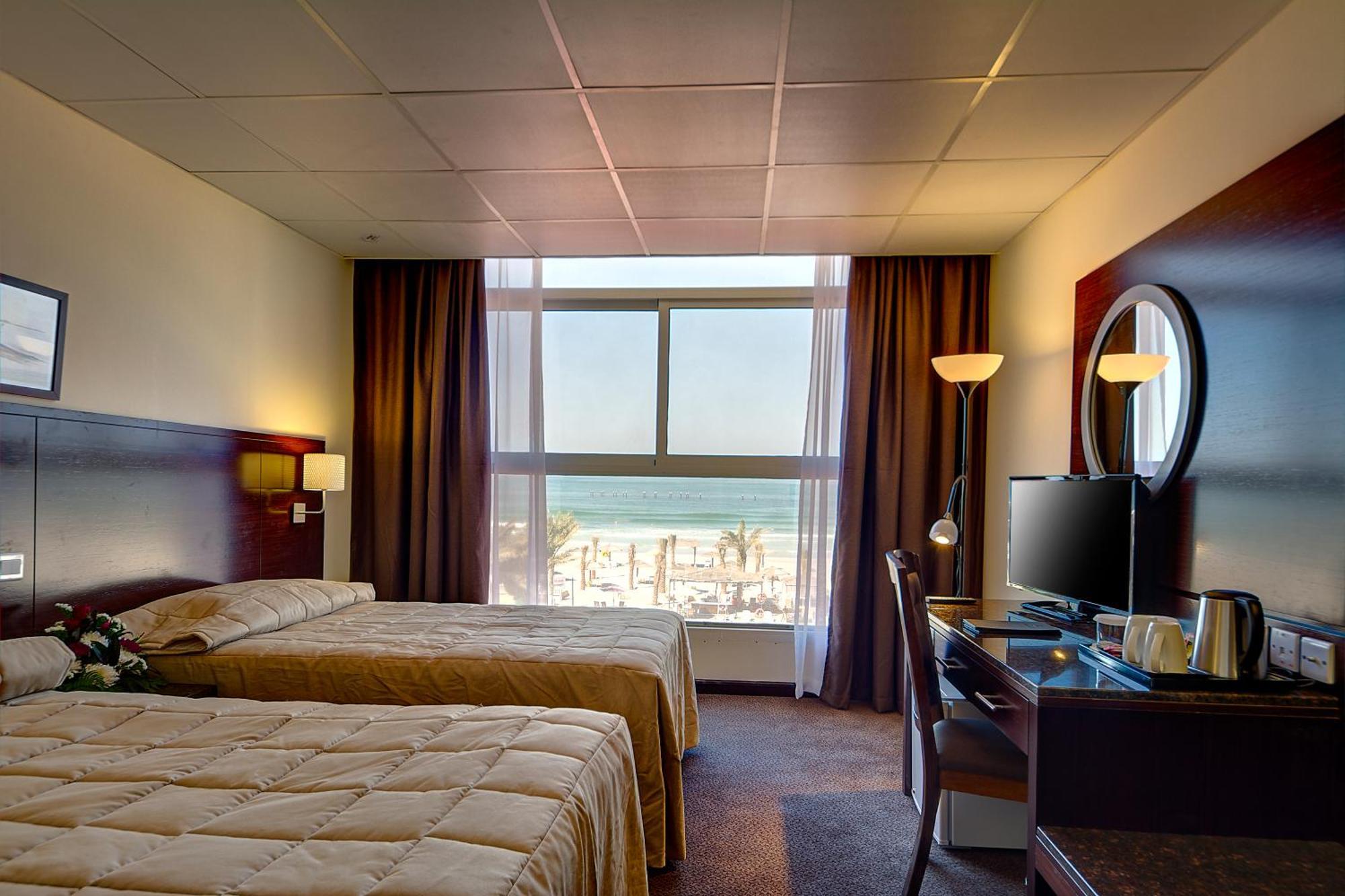 Ajman Beach Hotel Eksteriør billede